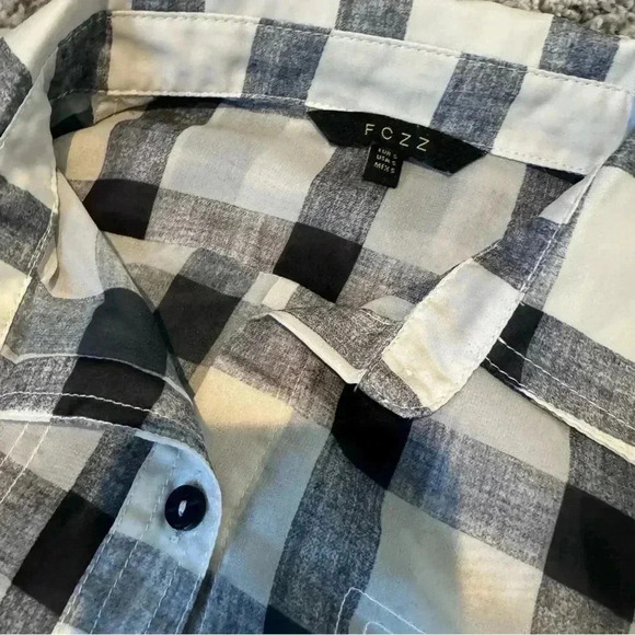 Oversized Buffalo Plaid Shirt - Picture 2 of 4